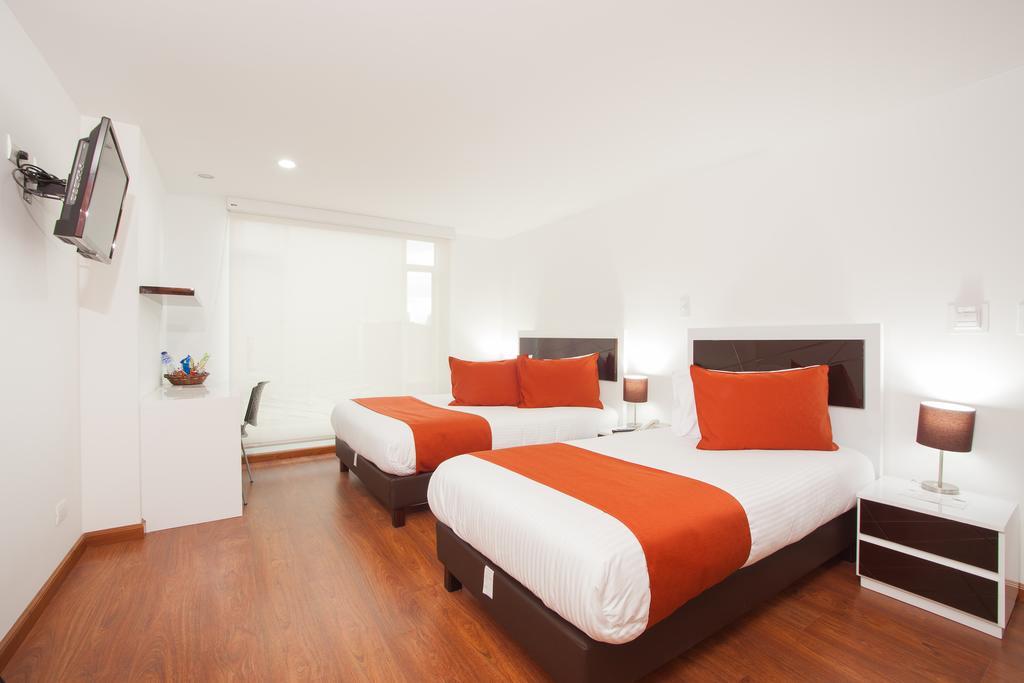Hotel Castellana 100 Bogotá Szoba fotó